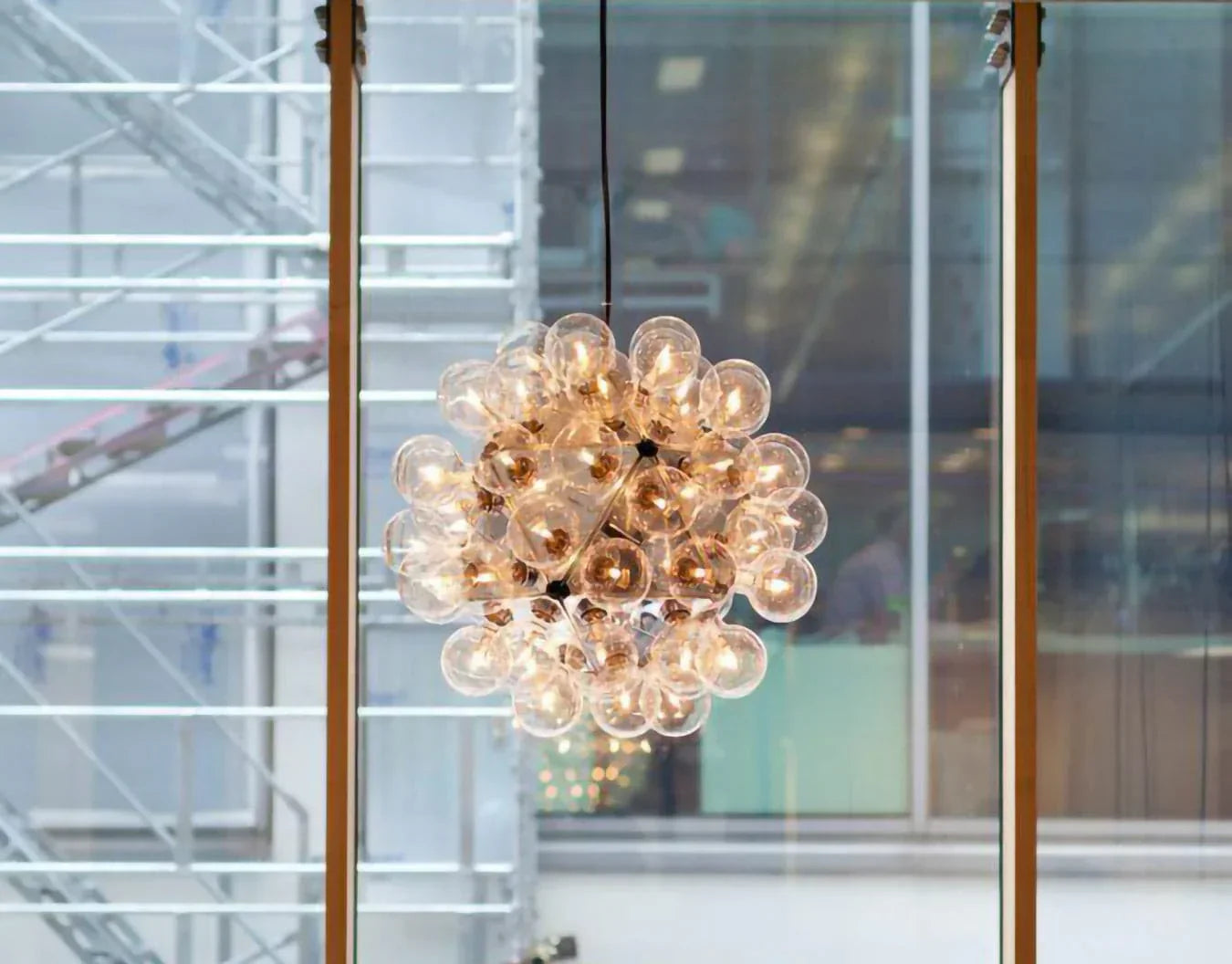 Taraxacum Glass Pendant Light