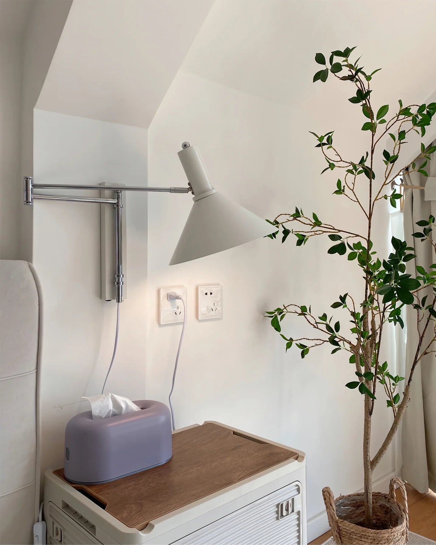 Anvia Adjustable Plug-In Wall Lamp