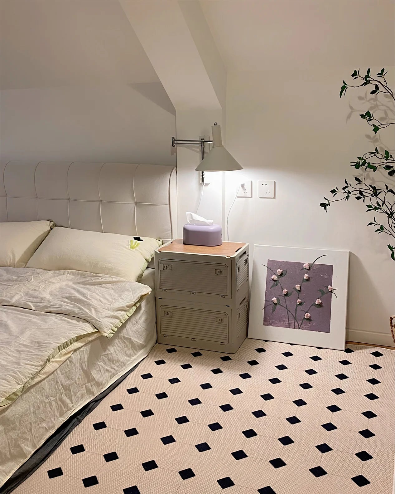 Anvia Adjustable Plug-In Wall Lamp