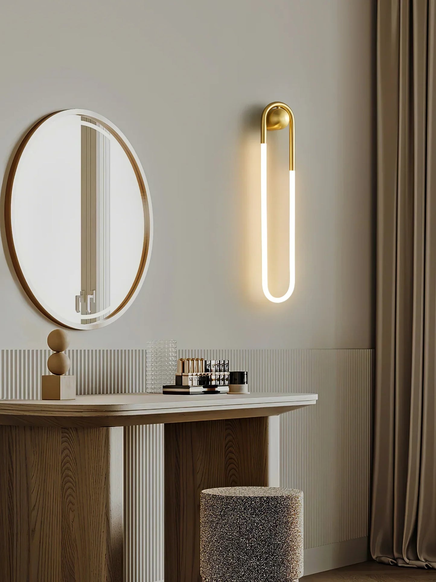 Rudi Loop Wall Lamp