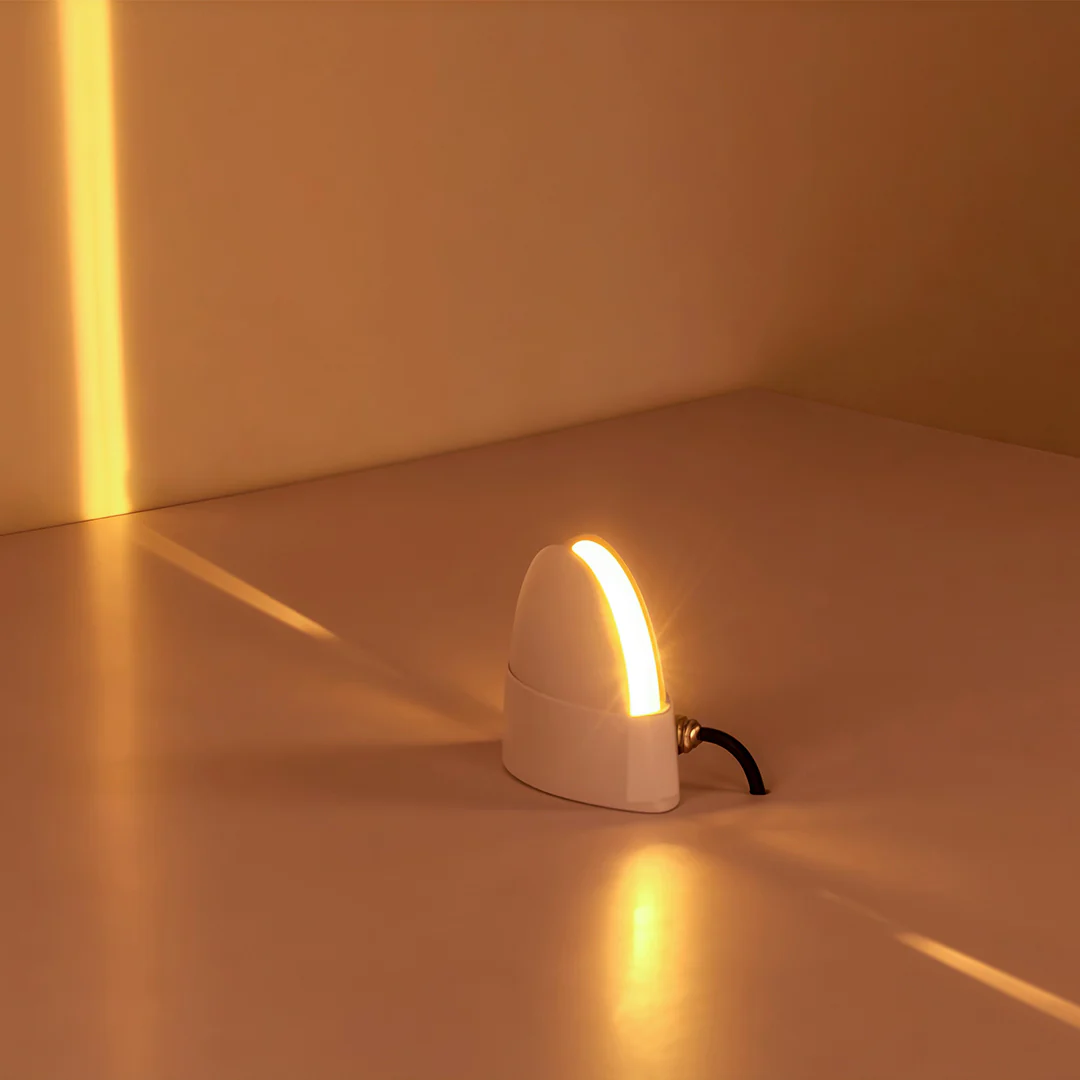 Mezzaluna Half-Dome Outdoor Wall Light
