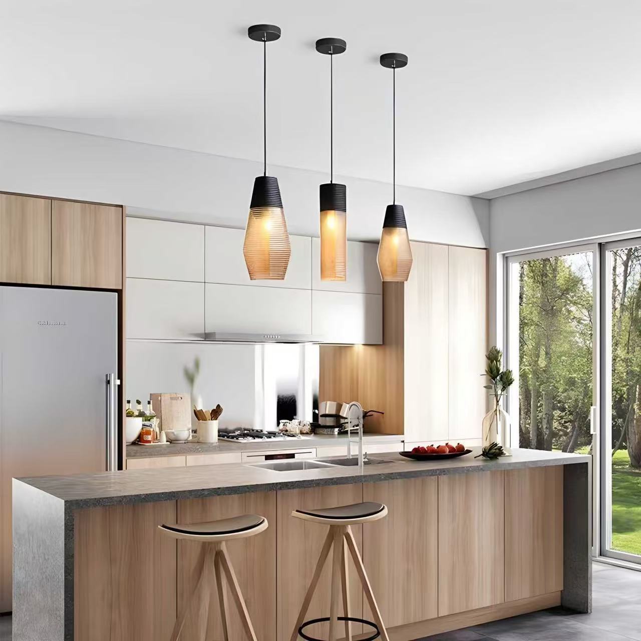 Apera Hand-Blown Glass Pendant Light
