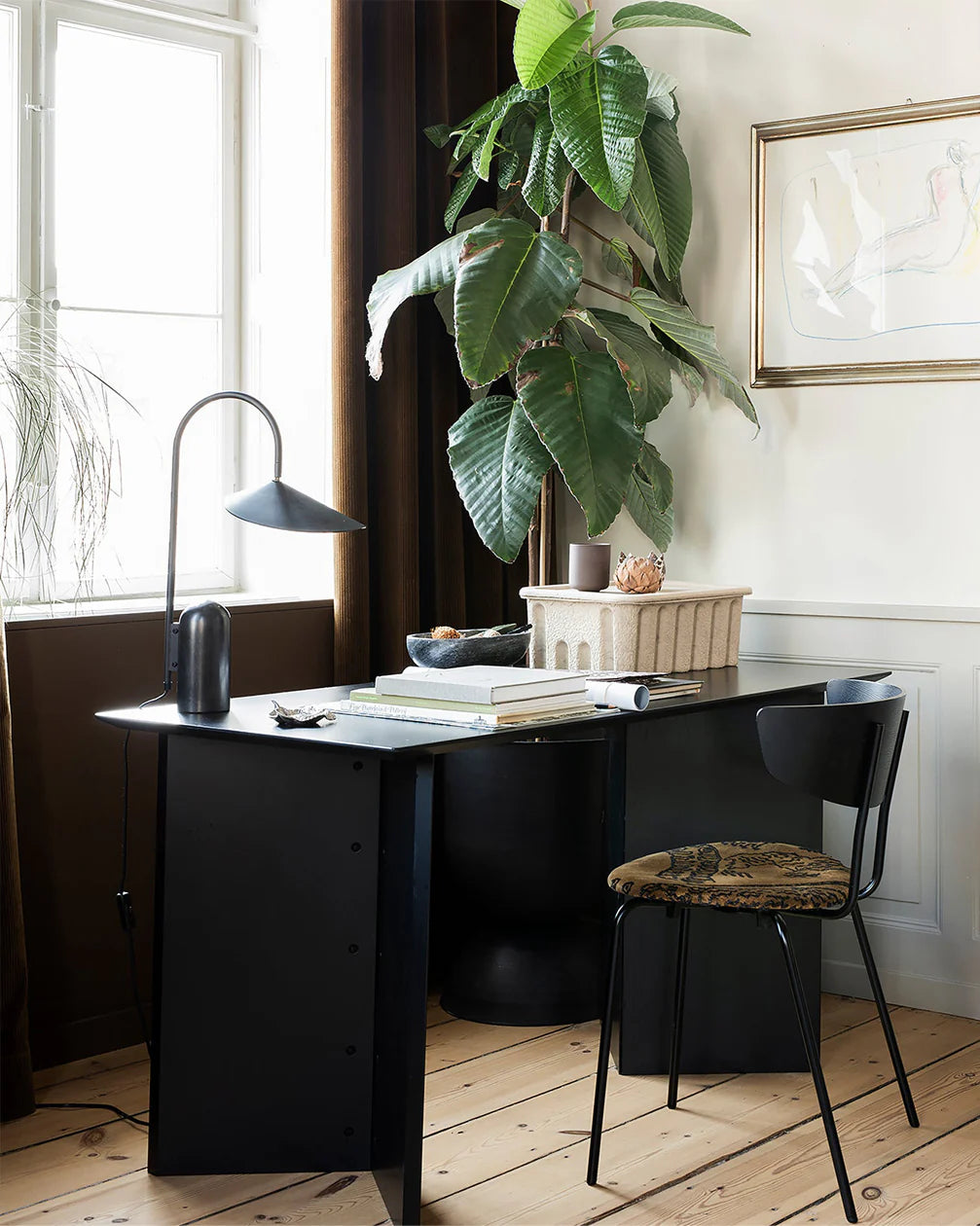 Mono Table Lamp