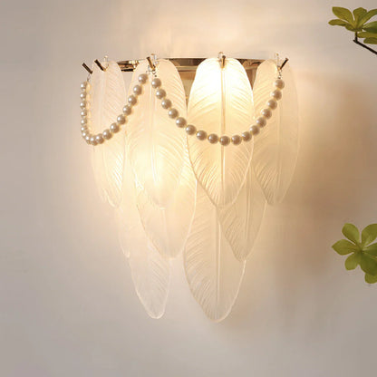 Feather Pearl Wall Lamp