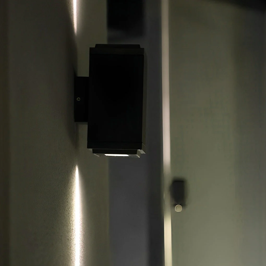 Doppio Up & Down Outdoor Wall Light