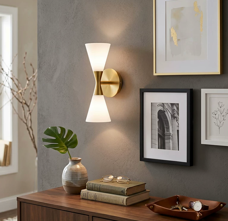 Clessidra Mid-Century Bowtie Wall Sconce