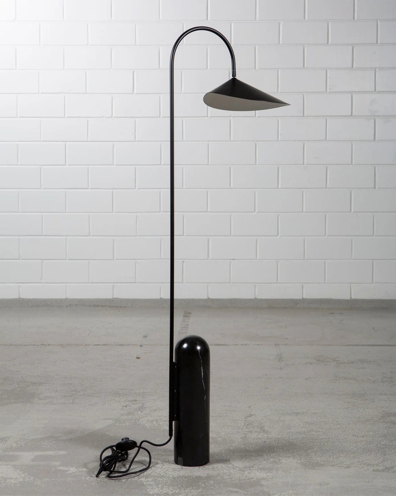 Mono Floor Lamp