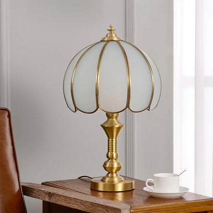 Tomyeus Brass Table Lamp