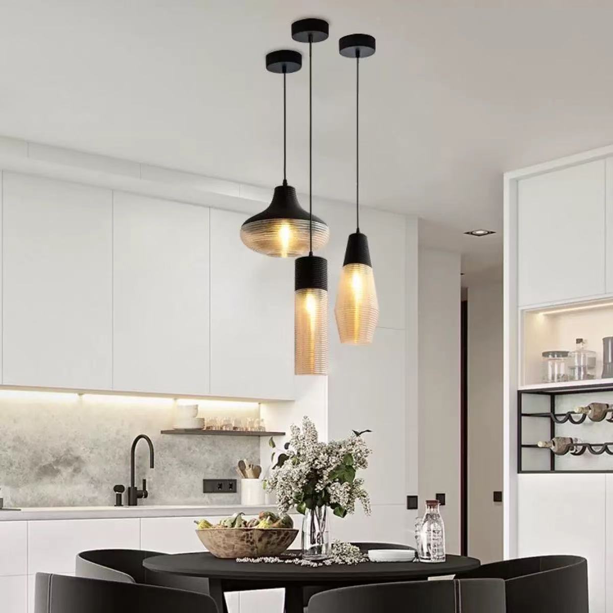 Apera Hand-Blown Glass Pendant Light