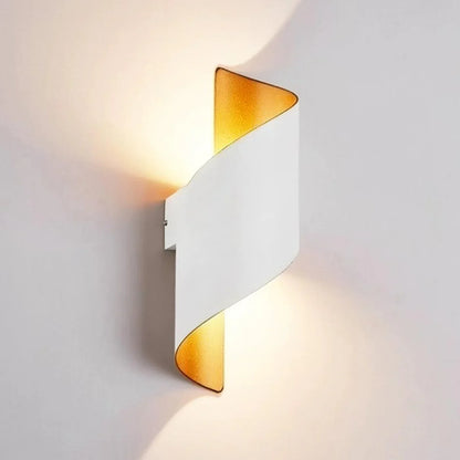 Helix Wall Lamp