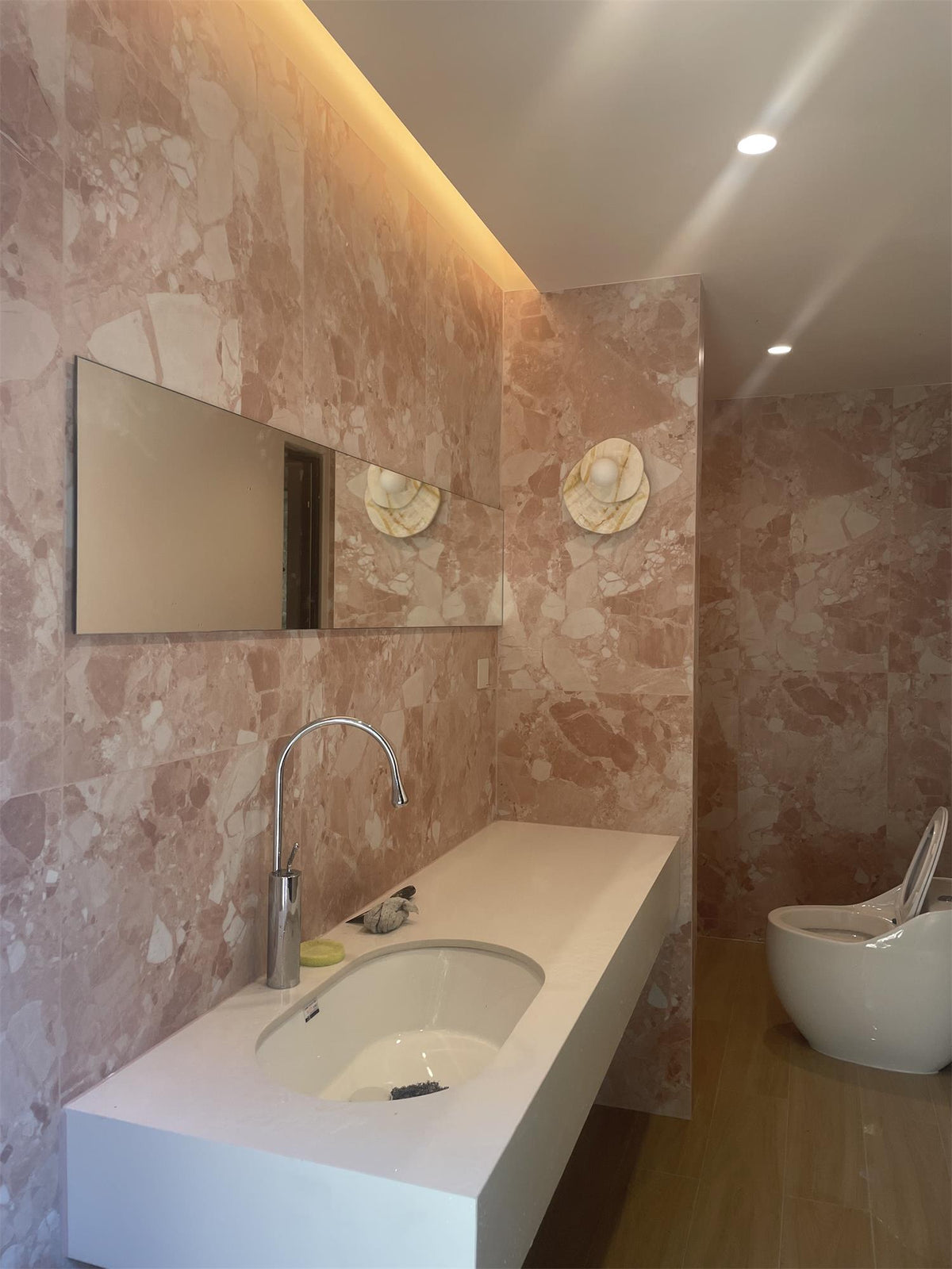 Astr Stone Alabaster Wall Lamp