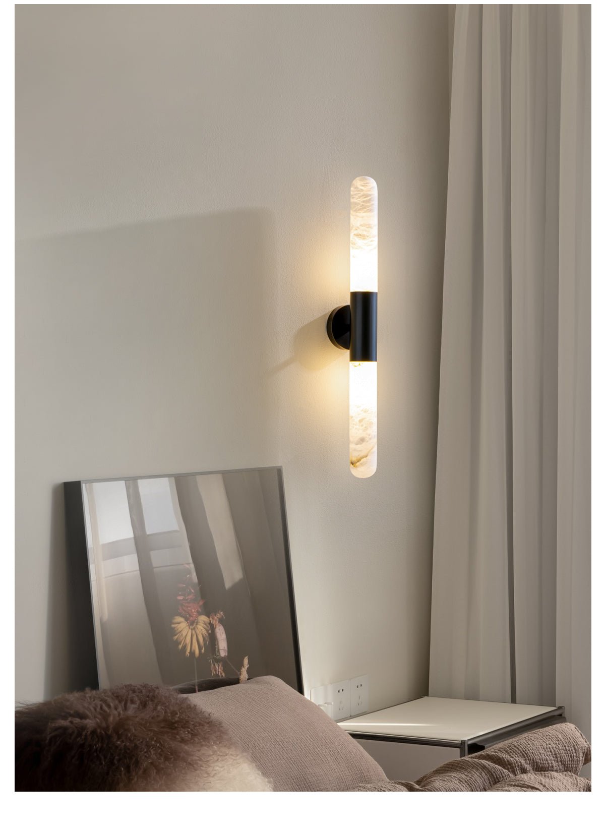 Cavoya Alabaster Wall Light