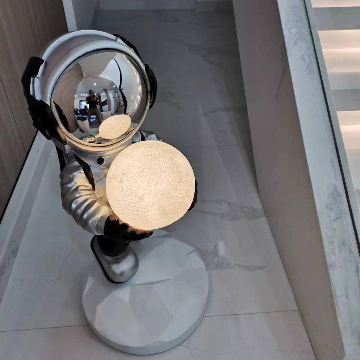 Fantasy Astronaut Floor Light – detail 16