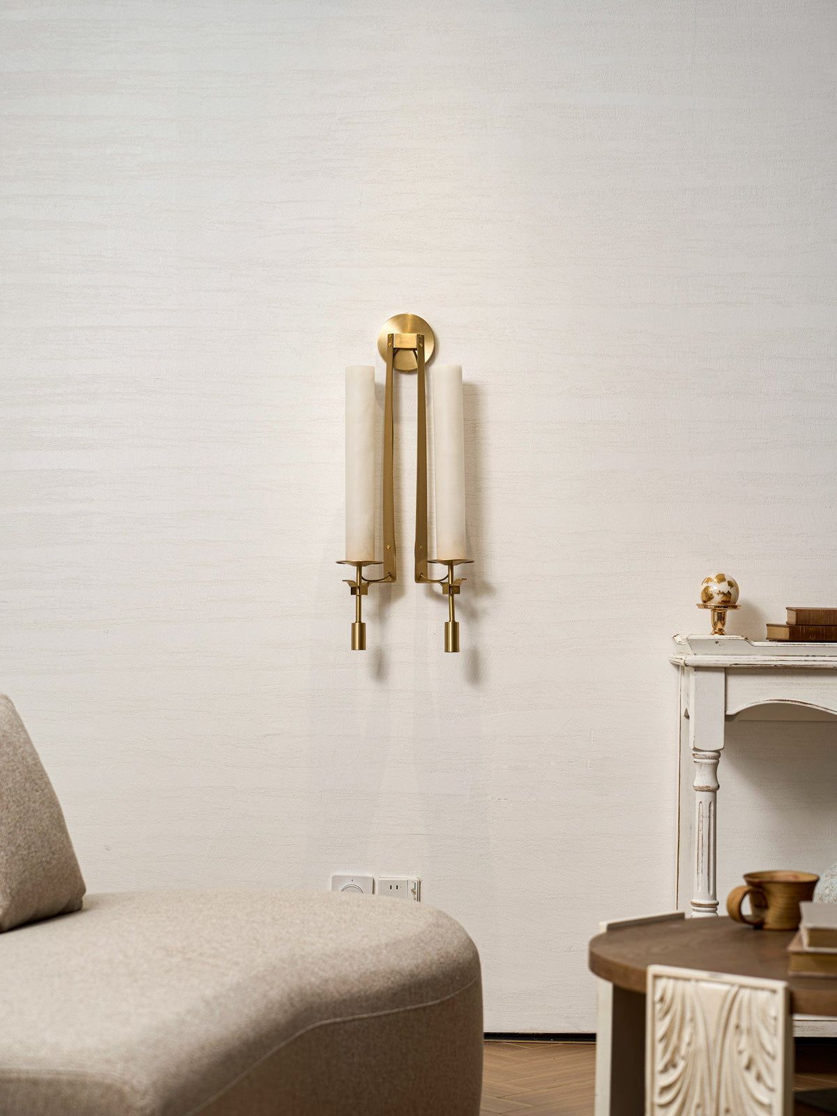 Fontanelle Alabaster Wall Lamp