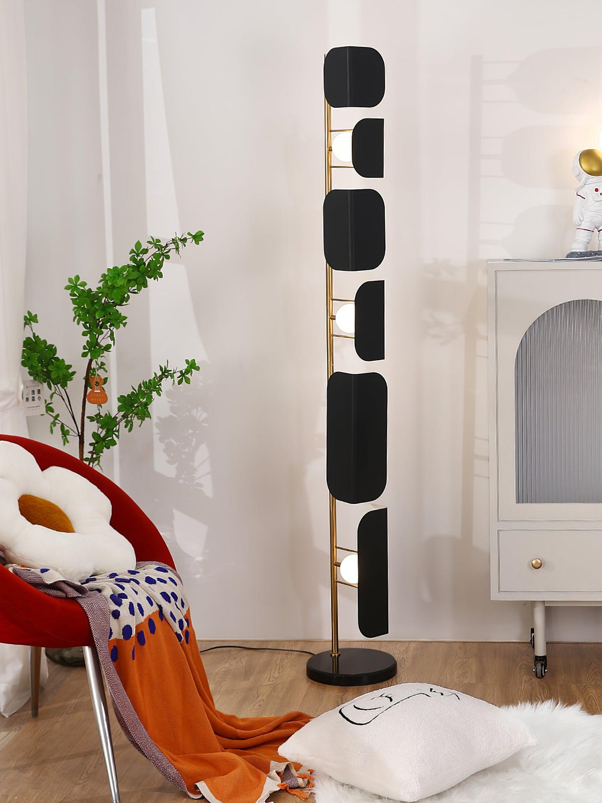 Leagan Floor Lamp – detail 11