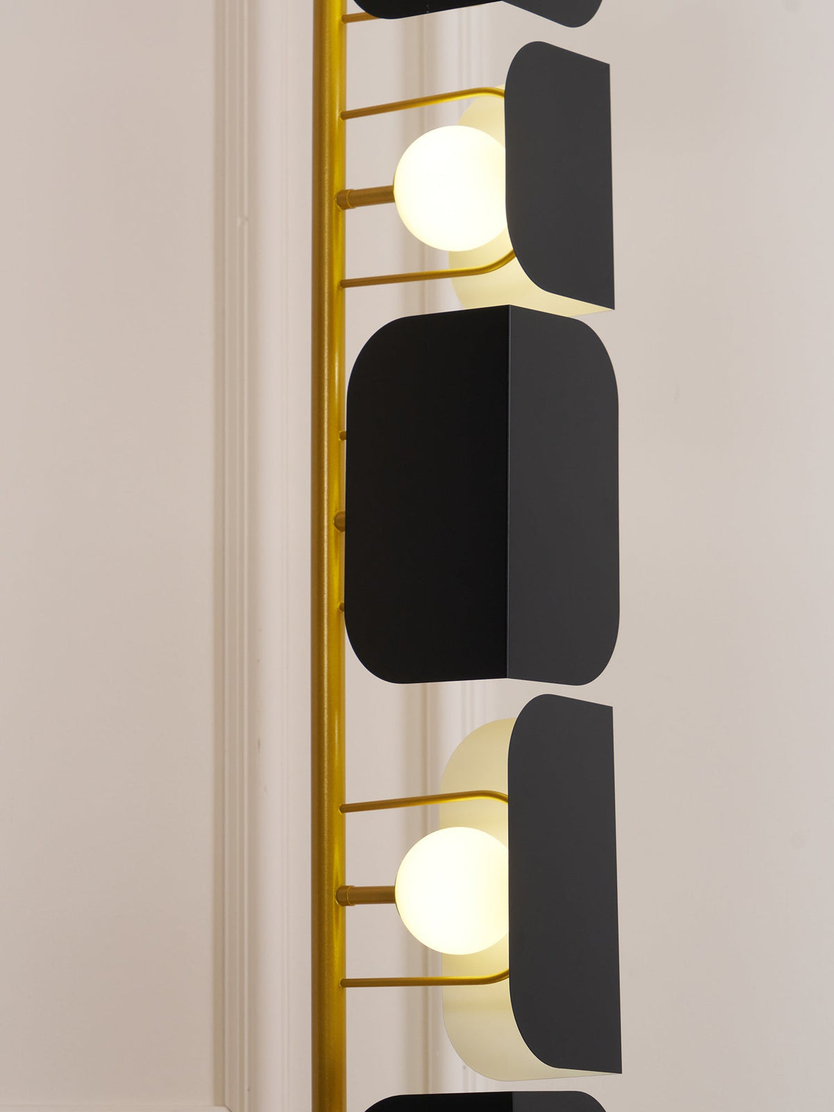Leagan Floor Lamp – detail 33