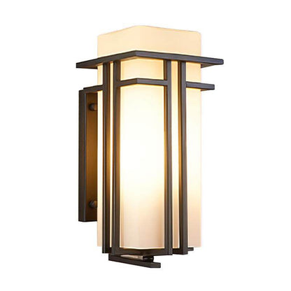 Linden Outdoor Wall Lamp