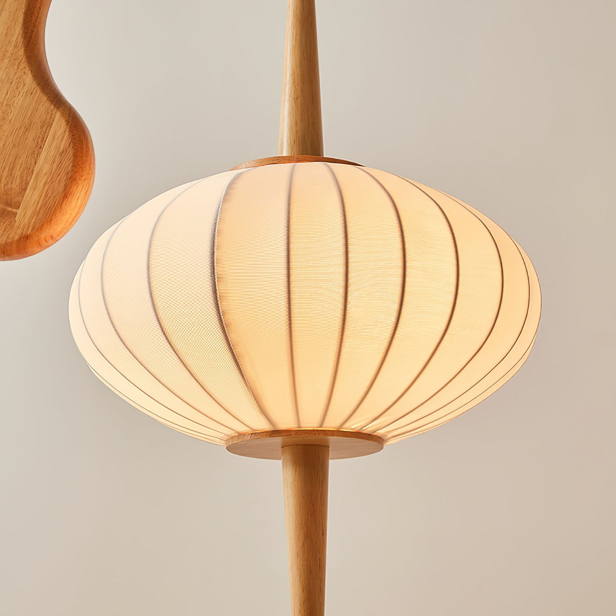 Mantis Wood Floor Lamp – detail 31