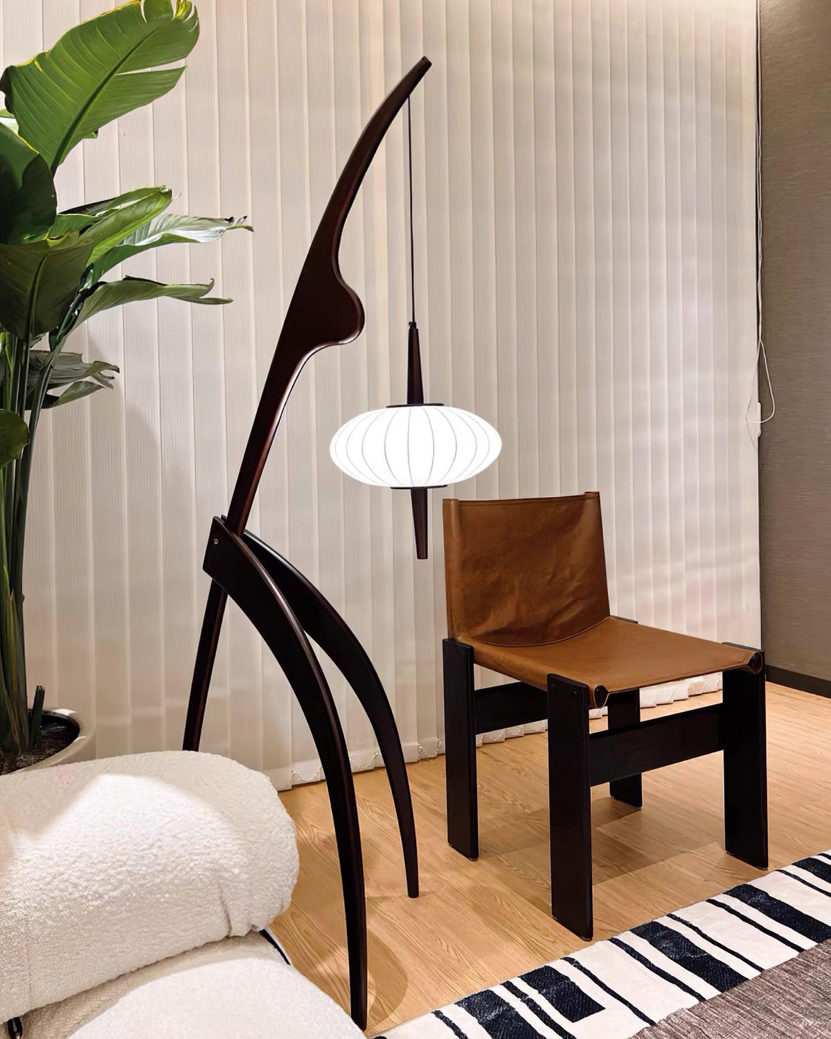 Mantis Wood Floor Lamp – detail 29