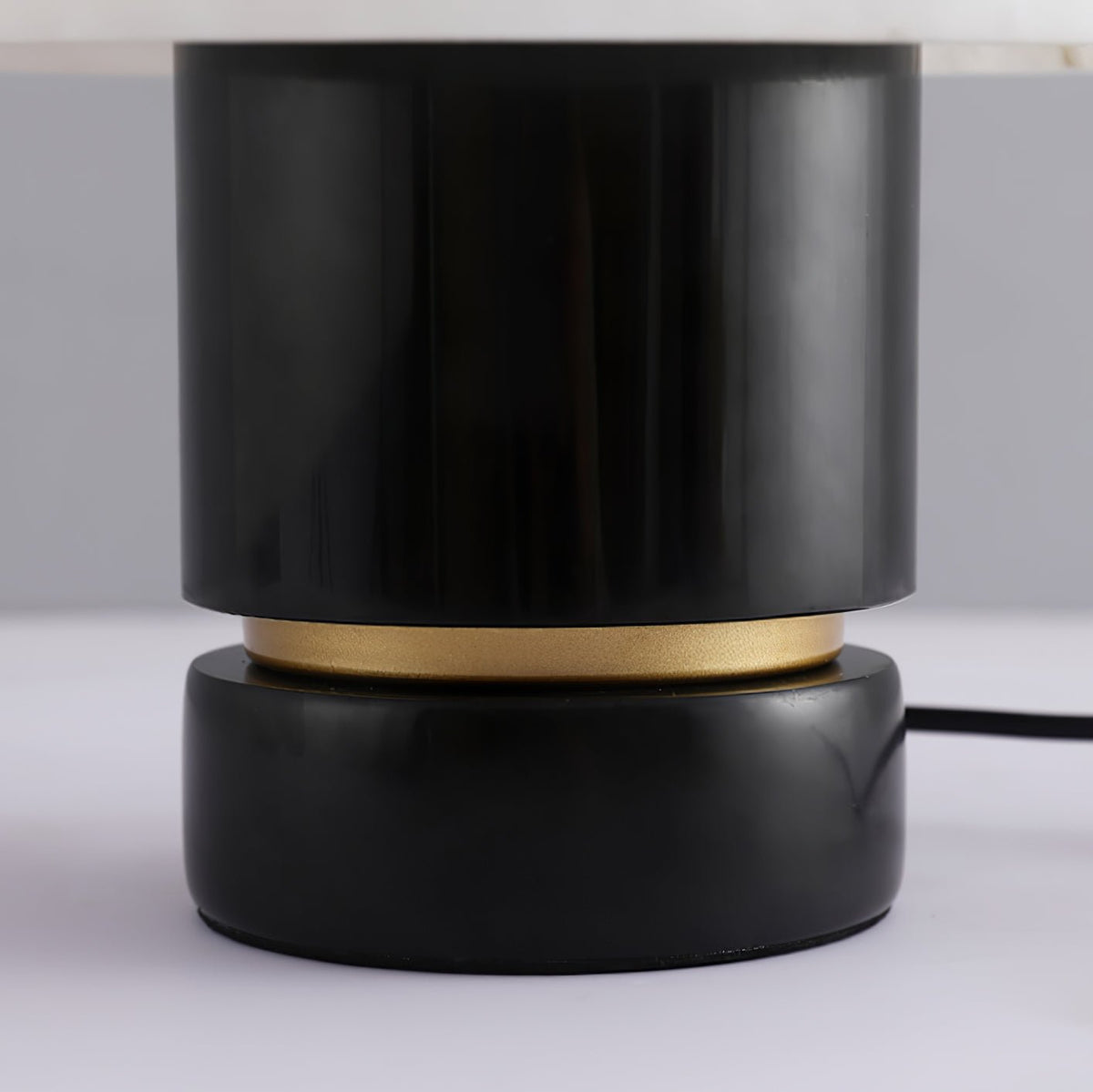 Outela Alabaster Table Lamp