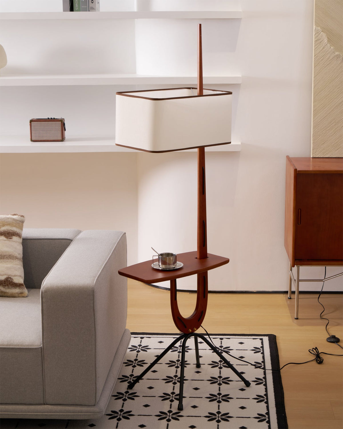 Ardent Arch Floor Lamp – detail 3