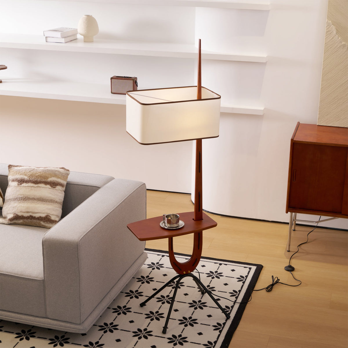 Ardent Arch Floor Lamp – detail 2