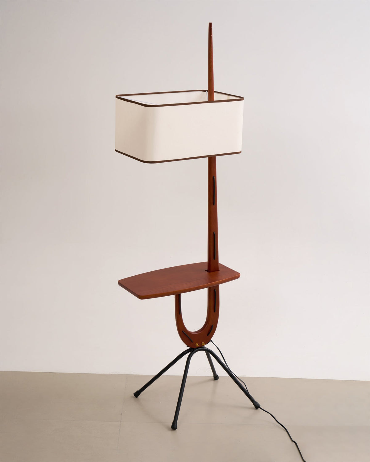 Ardent Arch Floor Lamp – detail 27