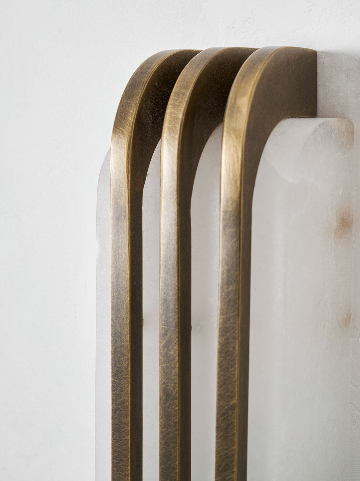 Virex Layered Alabaster Wall Light