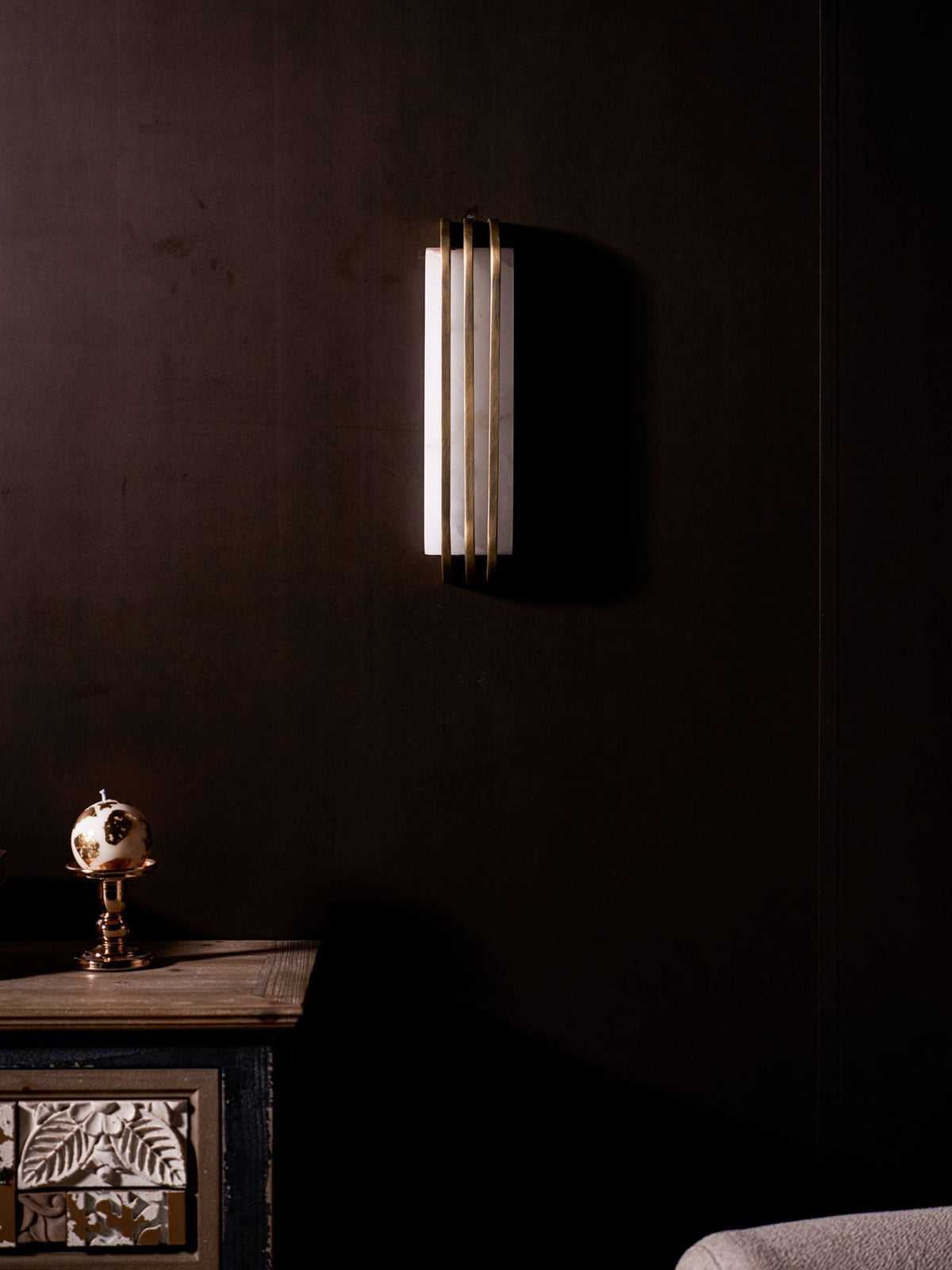 Virex Layered Alabaster Wall Light