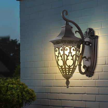 Lanterna Vintage Outdoor Wall Lantern