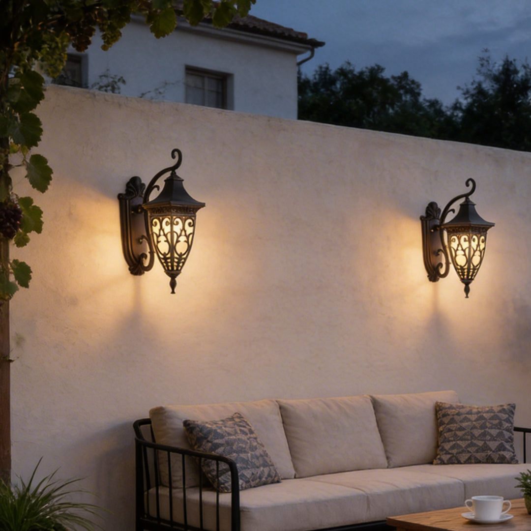 Lanterna Vintage Outdoor Wall Lantern
